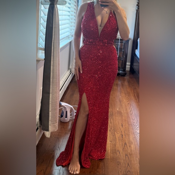 Red Sequins Evening Gown Prom Dress - Picture 4 of 8